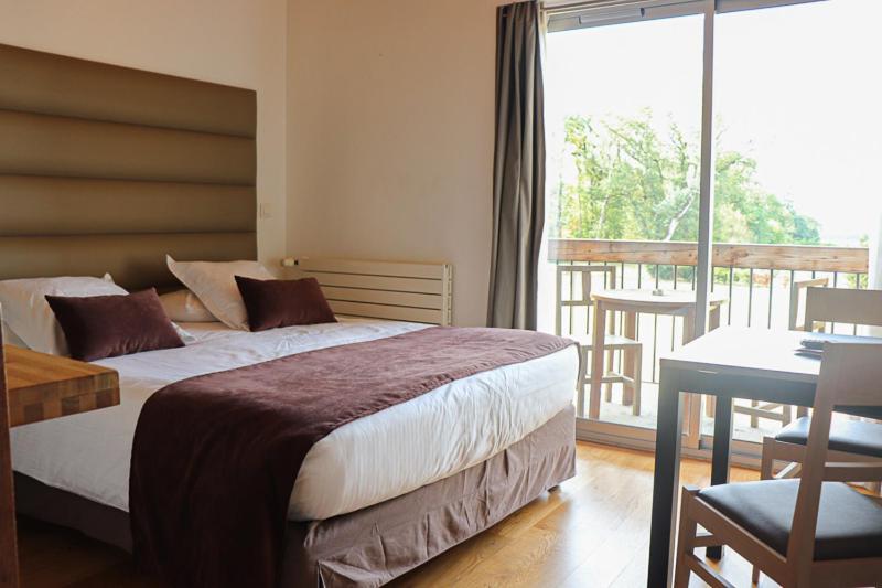 Domaine Du Normandoux, The Originals Relais Hotel Terce ภายนอก รูปภาพ